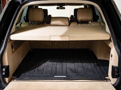 Used 2016 Land Rover Range Rover Supercharged image 17