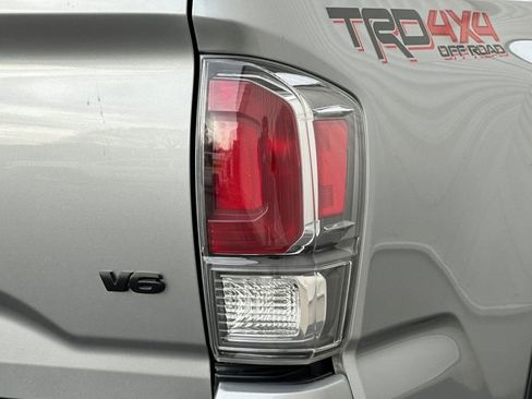 Used 2023 Toyota Tacoma TRD Off-Road w/ Technology Package image 28