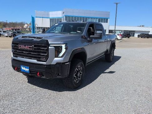 New 2026 GMC Sierra 2500 AT4X image 3