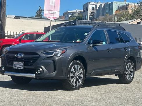 Used 2025 Subaru Outback Limited AWD/4WD image 8