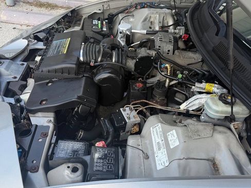 Used 2000 Pontiac Firebird Coupe w/ Opt Pkg RWD image 19