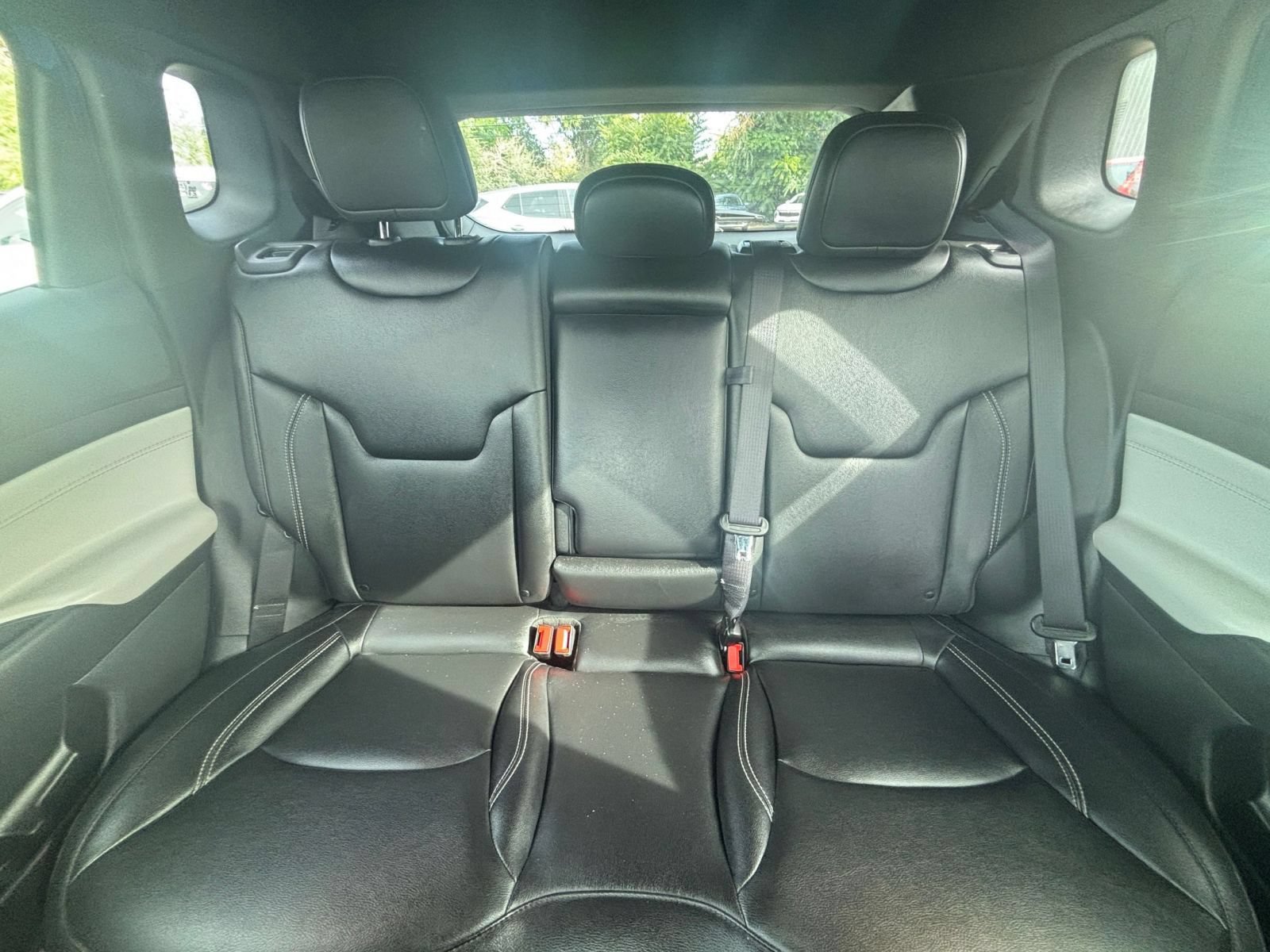 Used 2025 Jeep Compass Limited AWD/4WD image 36