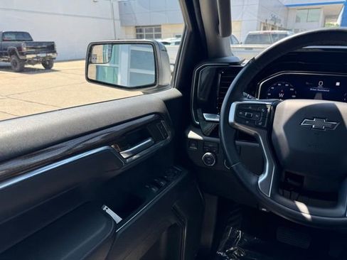 Used 2023 Chevrolet Silverado 1500 RST w/ Redline Edition AWD/4WD image 28