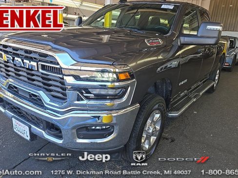 Used 2026 RAM 2500 Big Horn AWD/4WD image 1
