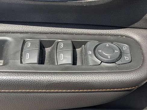Used 2018 GMC Terrain SLE w/ Driver Convenience Package FWD image 15
