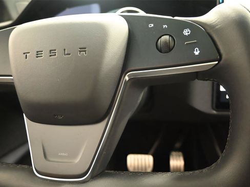 Used 2022 Tesla Model X Plaid AWD/4WD image 27