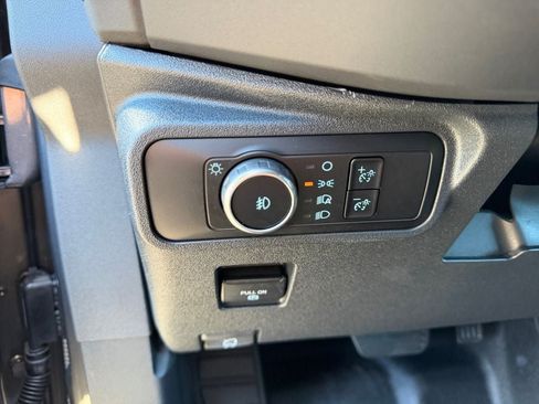 Used 2025 Ford Bronco Badlands AWD/4WD image 19