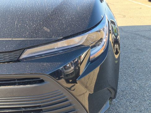 Used 2024 Toyota Corolla LE FWD image 13