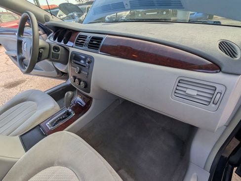 Used 2006 Buick Lucerne CX image 17