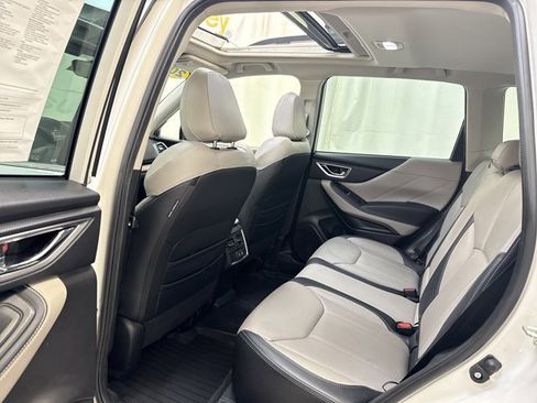 Used 2022 Subaru Forester Limited image 13