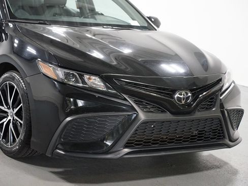 Certified 2024 Toyota Camry SE FWD image 4