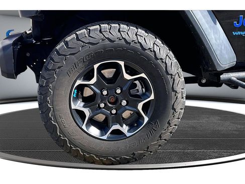 Used 2022 Jeep Wrangler Unlimited Rubicon 4xe w/ Dual Top Group image 10