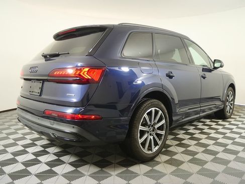 Used 2023 Audi Q7 2.0T Premium Plus w/ Premium Plus Package image 3