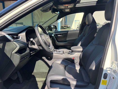 Used 2019 Toyota RAV4 XSE AWD/4WD image 20