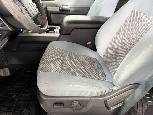 Used 2016 Ford F250 XLT w/ XLT Premium Package image 11