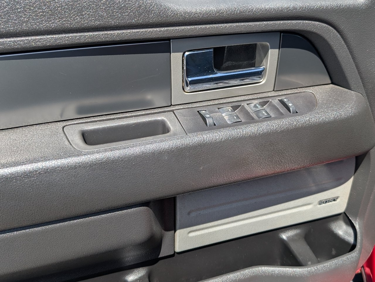 Used 2014 Ford F150 FX4 w/ Equipment Group 402A Luxury AWD/4WD image 14