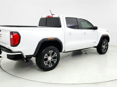 Used 2024 GMC Canyon AT4 w/ AT4 Premium Package AWD/4WD image 5