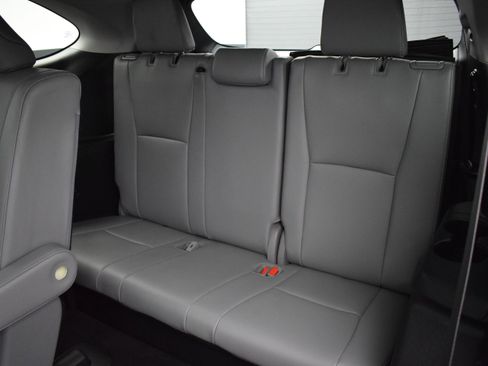 Used 2023 Toyota Highlander Limited AWD/4WD image 14