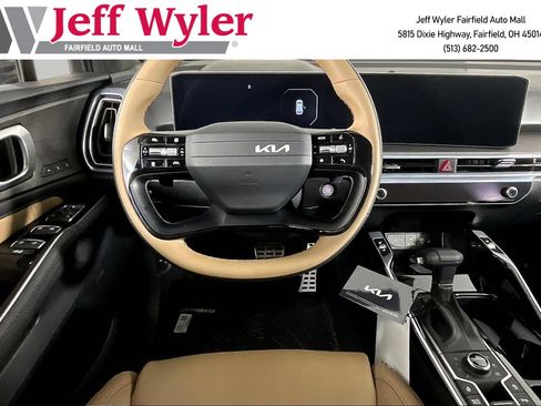 New 2026 Kia Sorento SX Prestige w/ Olive Brown Leather Package AWD/4WD image 9