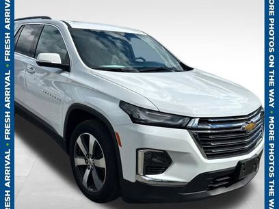 Used 2023 Chevrolet Traverse LT w/ LT Premium Package