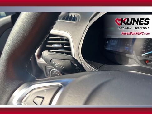 Used 2024 Ford Edge SEL image 26