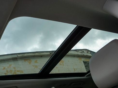 Used 2024 Ford Expedition Limited image 33