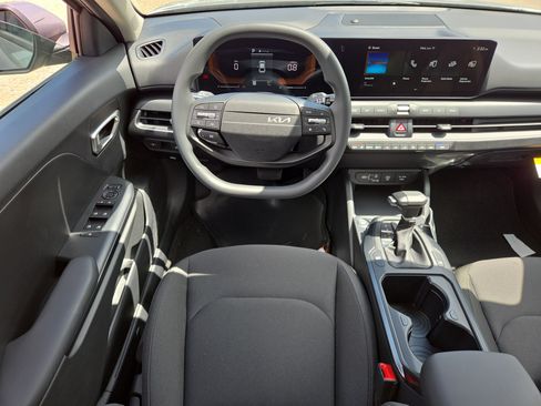 New 2026 Kia K4 FWD image 7
