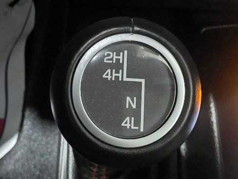 Used 2020 Jeep Wrangler Unlimited Rubicon w/ Dual Top Group AWD/4WD image 37