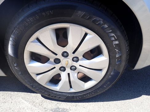 Used 2012 Chevrolet Cruze LS image 20