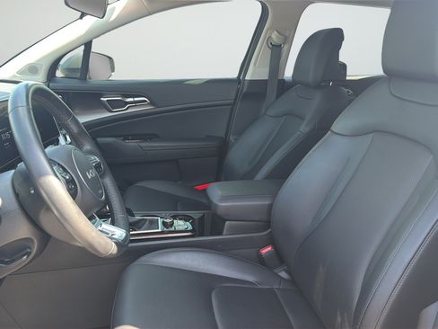 Used 2024 Kia Sportage EX FWD image 28