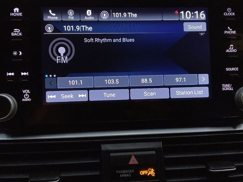 Used 2021 Honda Accord Sport image 25