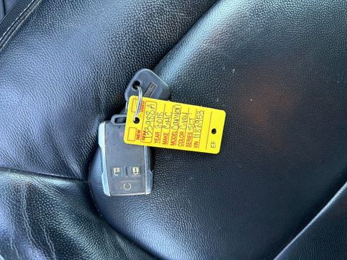 Used 2018 GMC Canyon SLT w/ Trailering Package image 33