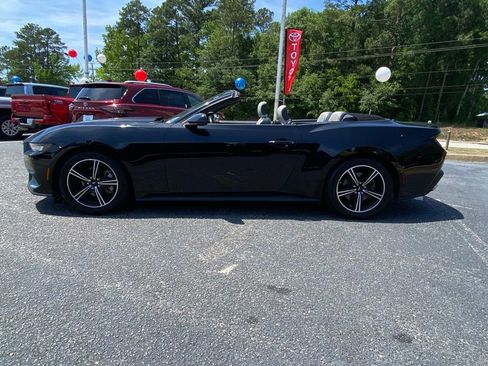 Used 2024 Ford Mustang Premium RWD image 4