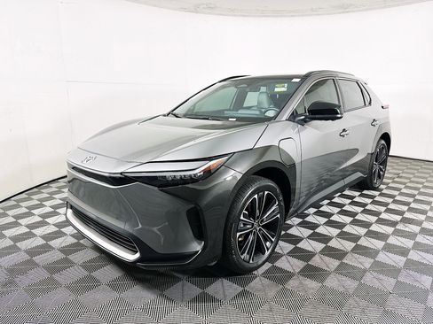 Used 2024 Toyota bZ4X Limited w/ Weather Package image 7