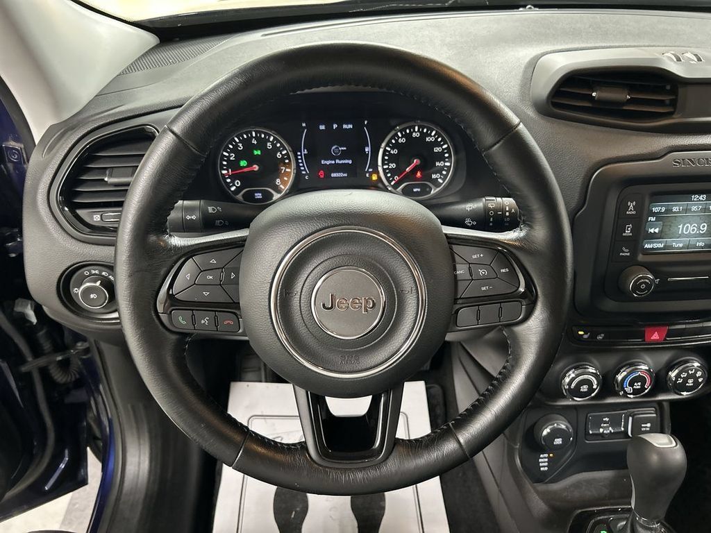 Used 2017 Jeep Renegade Altitude AWD/4WD image 4