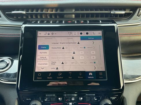 Used 2022 Jeep Grand Cherokee Trailhawk image 30