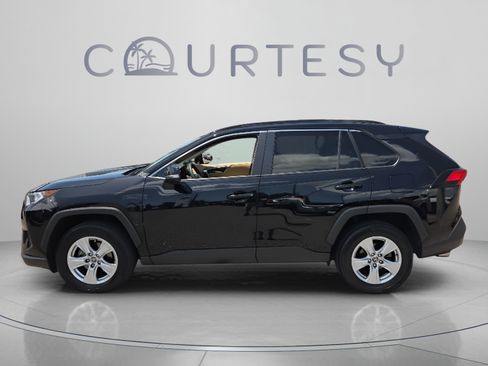 Certified 2021 Toyota RAV4 XLE AWD/4WD image 2