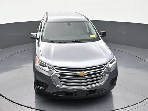 Used 2021 Chevrolet Traverse LS FWD image 19