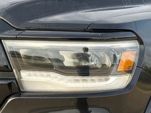 Used 2019 RAM 1500 Laramie RWD image 4