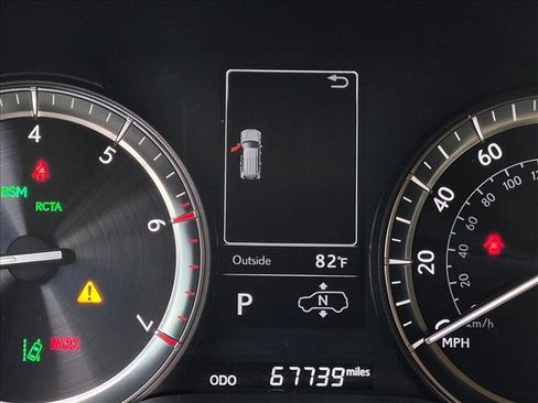 Used 2018 Lexus LX 570 4WD w/ Luxury Package image 10