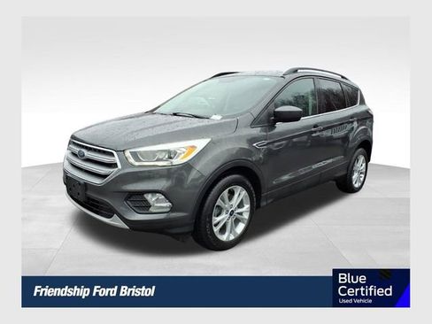Certified 2017 Ford Escape SE w/ Equipment Group 201A image 1
