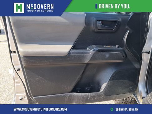 Used 2021 Toyota Tacoma SR AWD/4WD image 9