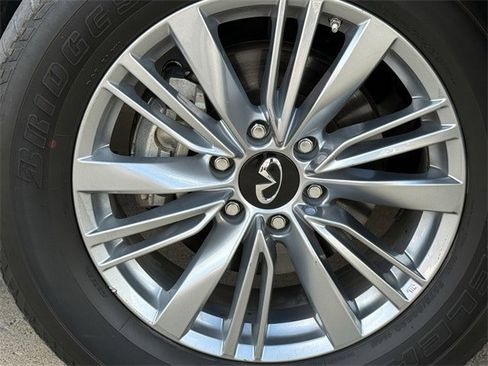 Used 2024 INFINITI QX80 Luxe image 11