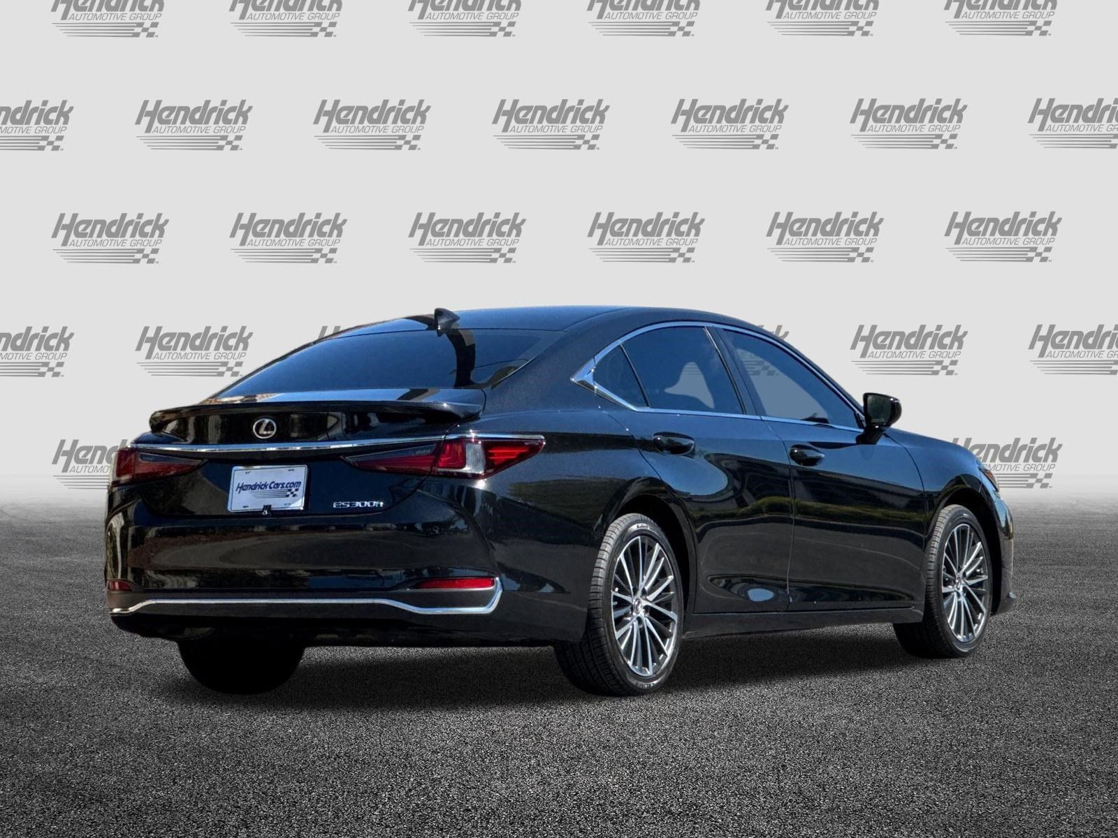 Certified 2023 Lexus ES 300h w/ Premium Package FWD image 5