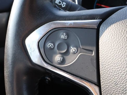 Used 2019 Chevrolet Traverse LT FWD image 18