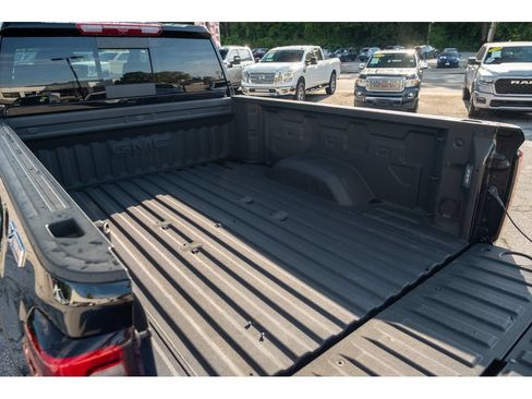 Used 2025 GMC Sierra 2500 SLT AWD/4WD image 33