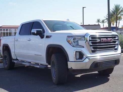 Used 2022 GMC Sierra 1500 SLT w/ SLT Premium Package AWD/4WD image 5