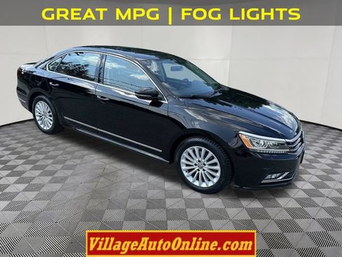 Used 2016 Volkswagen Passat 1.8T SE w/ Lighting Package (P06) FWD image 5