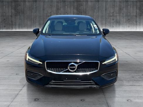 Used 2020 Volvo S60 T6 Momentum AWD/4WD image 8