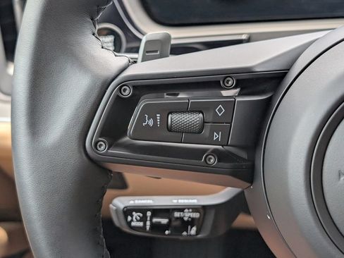 Certified 2026 Porsche Cayenne E-Hybrid AWD/4WD image 28